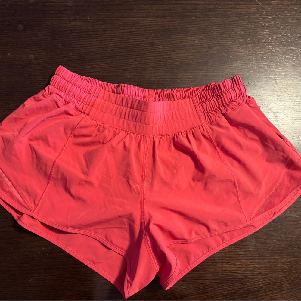 lululemon athletica low rise 2.5” Coral Athletic Shorts